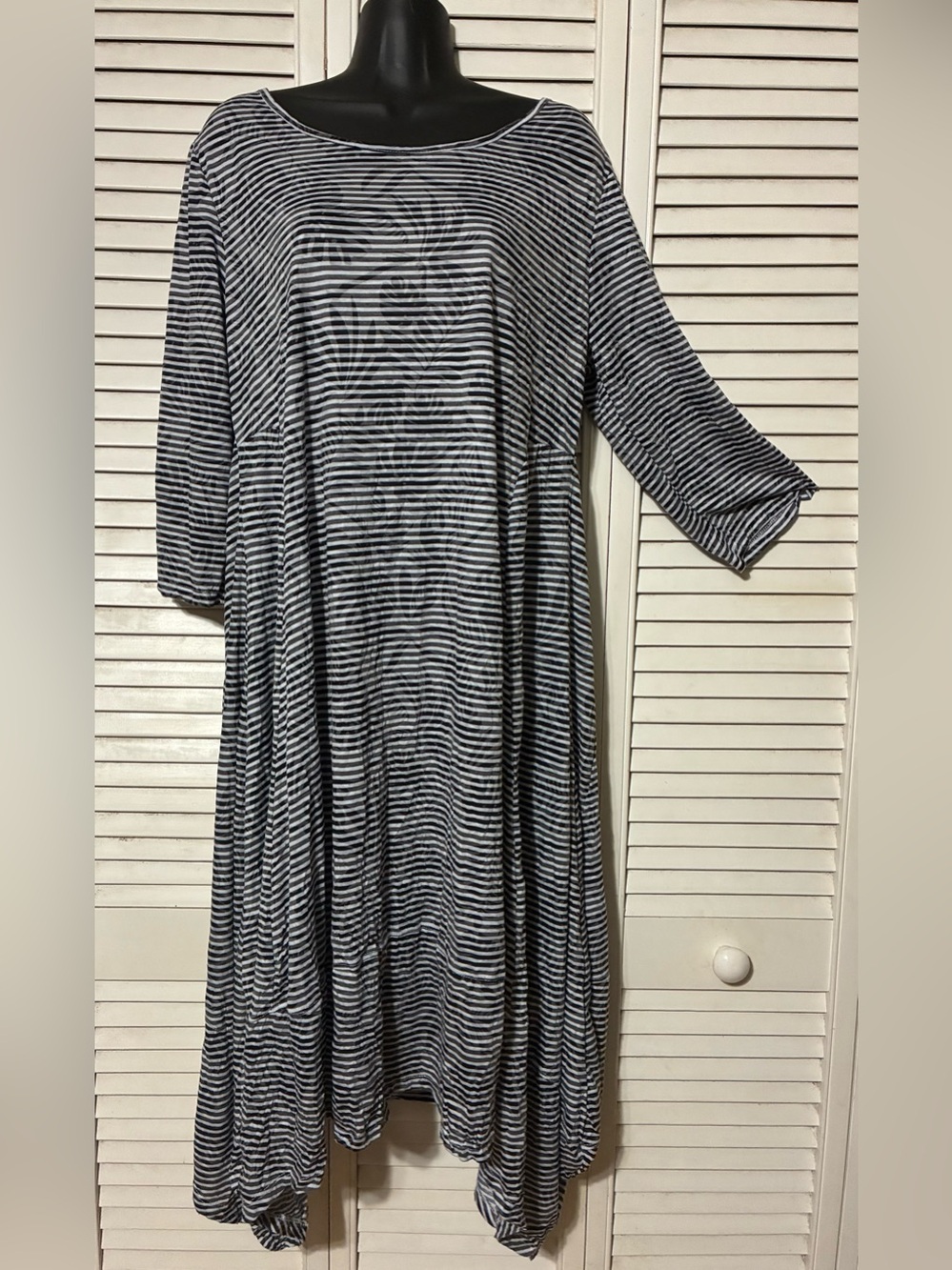 SHANA Med Women's Black & White Striped Relaxed Fit Dress